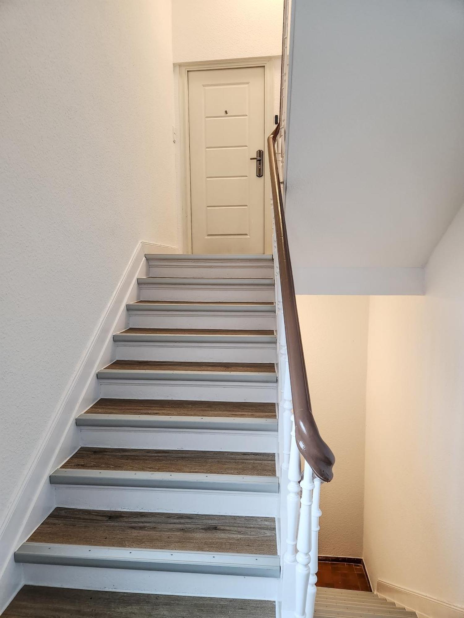 Geli Homes L1 - 2X Zimmer, 2X Kingsize Bett, 1 Bis 4 Personen, Parkplatz, Tv, Wifi, Top Kueche, Kaffee, Tee 뤼넨 외부 사진